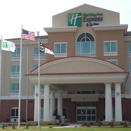 Holiday Inn Express & Suites - Smithfield/Selma By Ihg מראה חיצוני תמונה