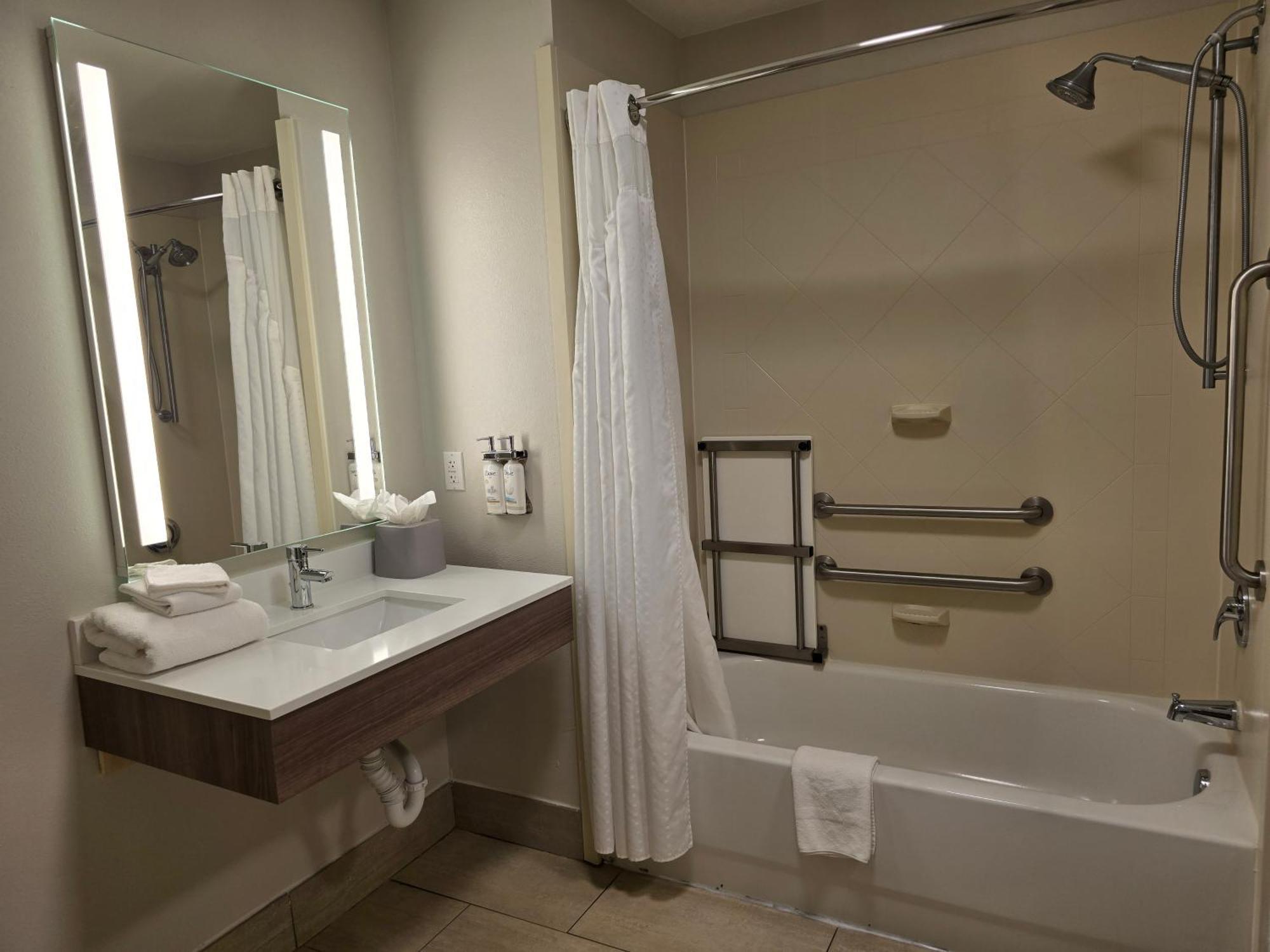 Holiday Inn Express & Suites - Smithfield/Selma By Ihg מראה חיצוני תמונה
